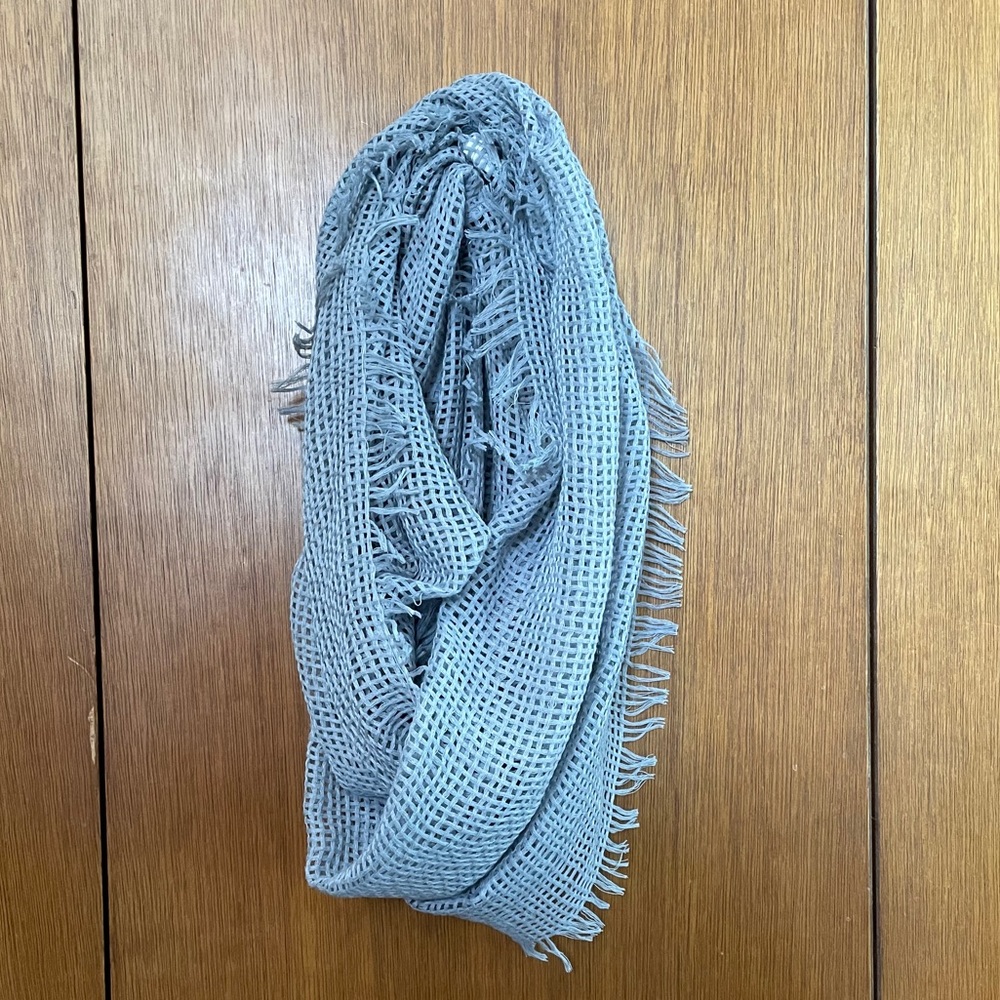 Echo Infinity Scarf